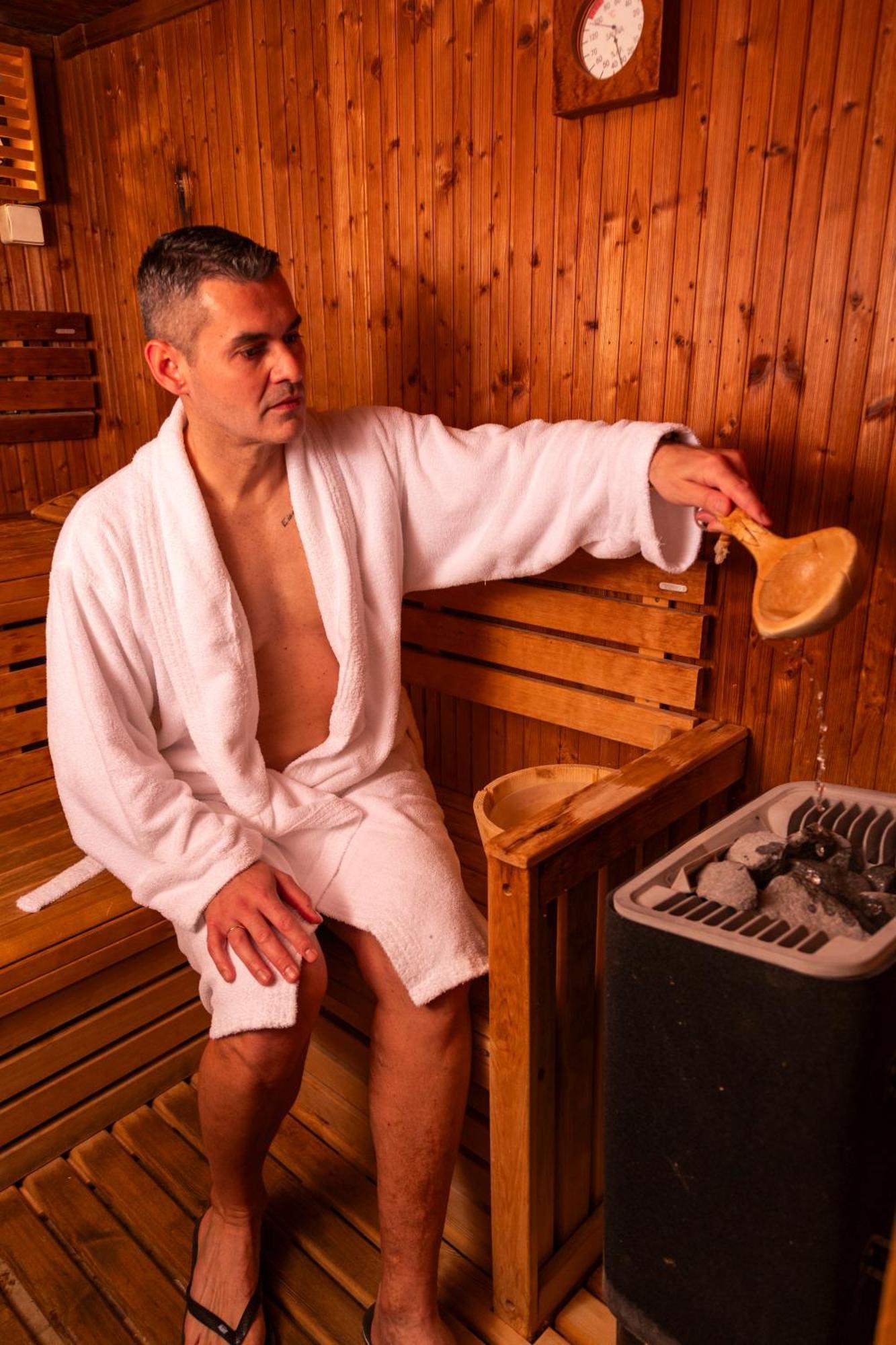 塞萨洛尼基凯悦酒店 外观 照片 Sauna bathing